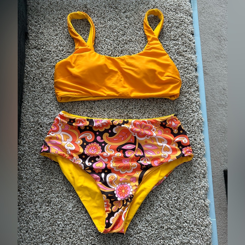 Reversible paisley bikini